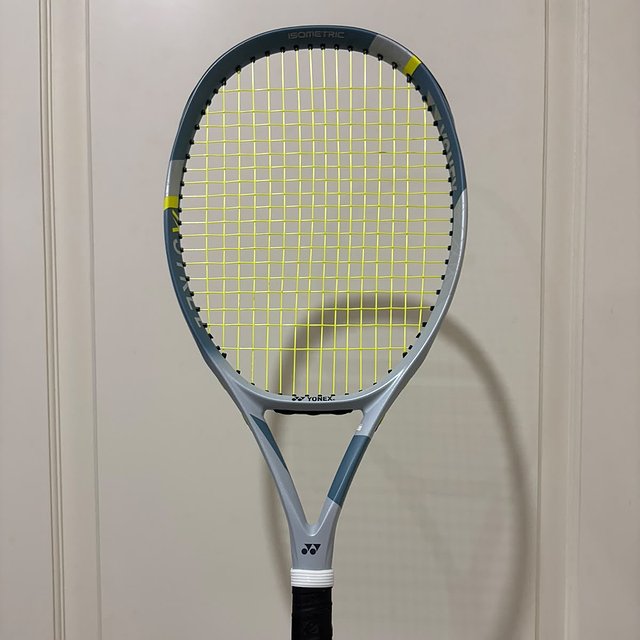 Yonex Astrel 100