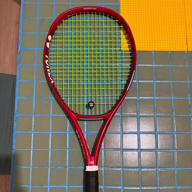 Yonex Vcore Red Ruby 100