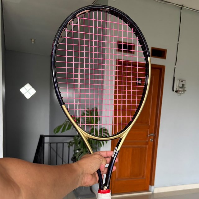 Head Gravity Tour Zverev